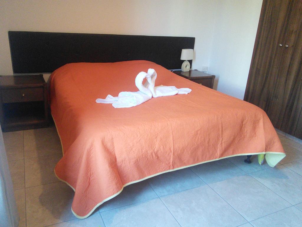 Aparthotel Zoe'S Court Klorakas Zewnętrze zdjęcie