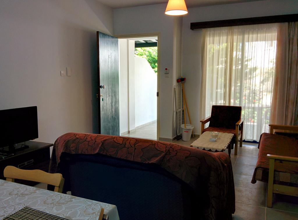 Aparthotel Zoe'S Court Klorakas Zewnętrze zdjęcie