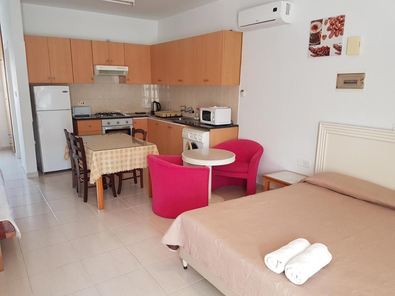 Aparthotel Zoe'S Court Klorakas Zewnętrze zdjęcie